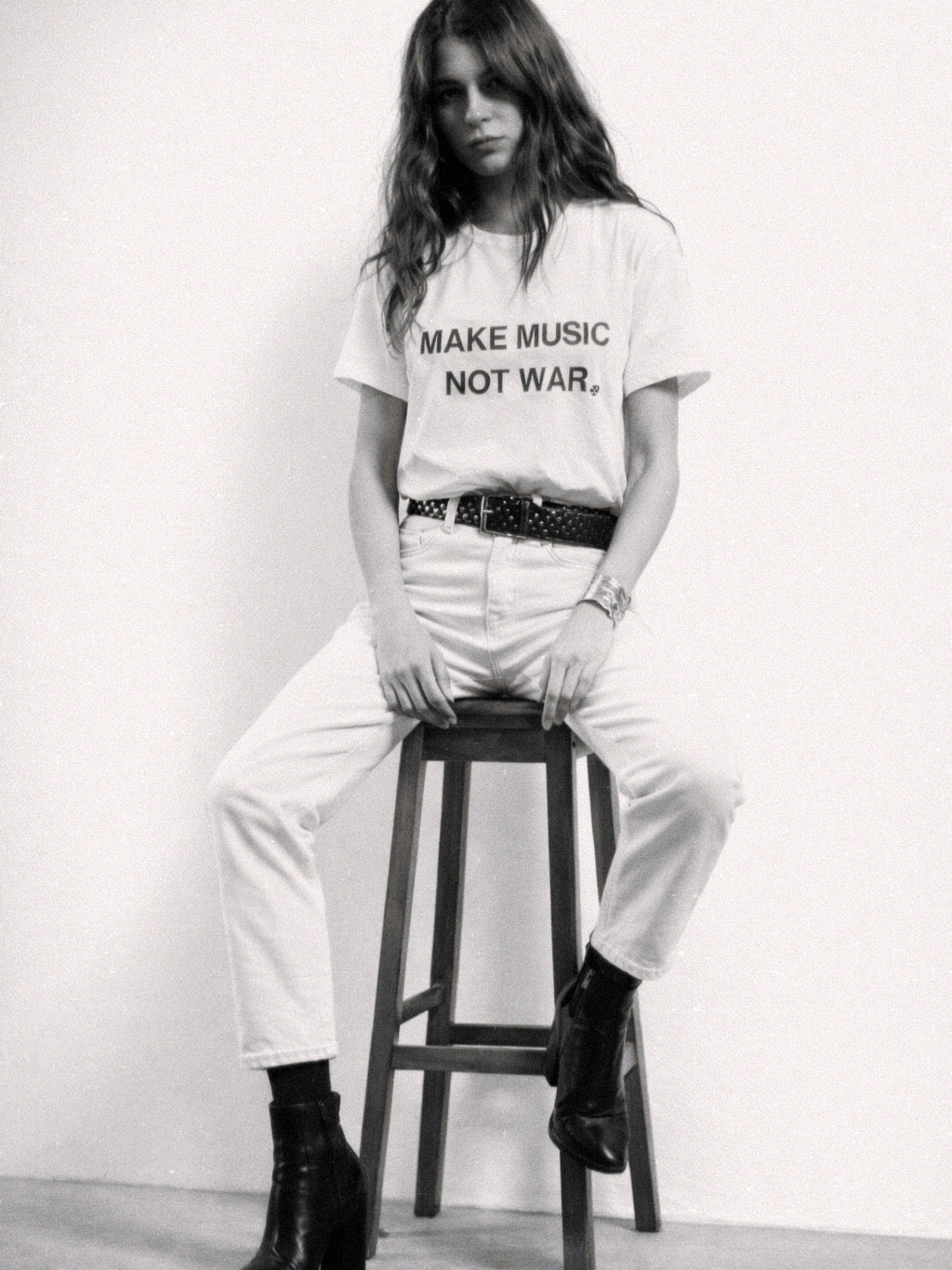 Limited Edition Impressed OVERSIZE TEE - IMPM006 WHITE 'MAKE MUSIC NOT WAR'