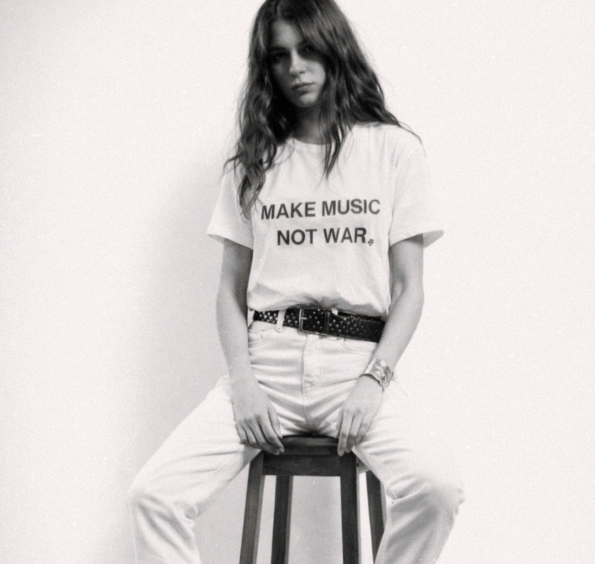 Limited Edition Impressed OVERSIZE TEE - IMPM006 WHITE 'MAKE MUSIC NOT WAR'